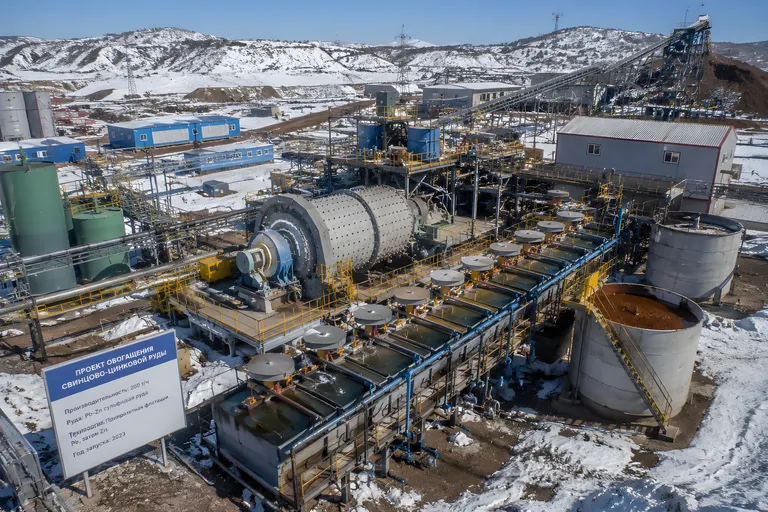 Proyek Flotasi Bijih Timbal-Seng di Kazakhstan - East Kazakhstan Region Studi Kasus Pabrik Pemecah Batu