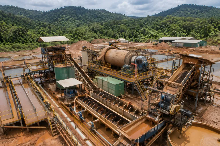 Proyek Pencucian dan Penyaringan Bijih Nikel Laterit di Indonesia - Sulawesi Island, Indonesia Studi Kasus Pabrik Pemecah Batu