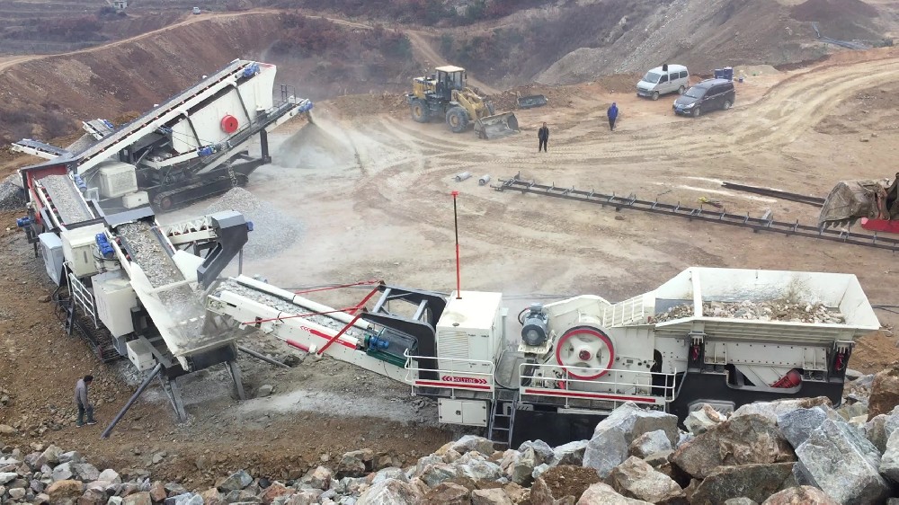 300 TPH Mobile Crushing and Screening Plant untuk Pengolahan Granite - Berita Industri Mesin Pemecah Batu | CFTC