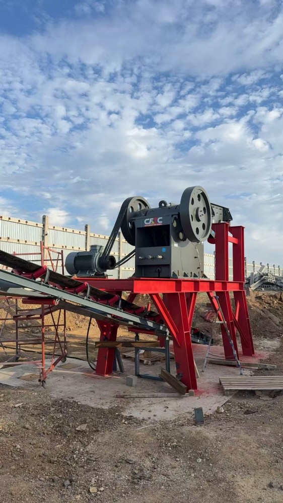 Proyek CFTC Kazakhstan: Pengiriman Peralatan Selesai, Instalasi On-Site Sedang Berjalan - Berita Industri Mesin Pemecah Batu | CFTC